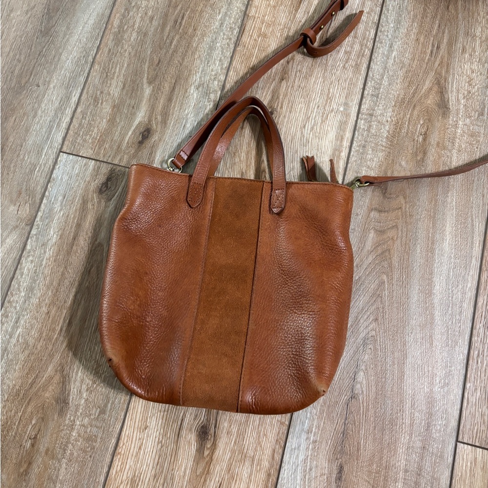 Madewell Brown Leather Tote Bag with Classic Design